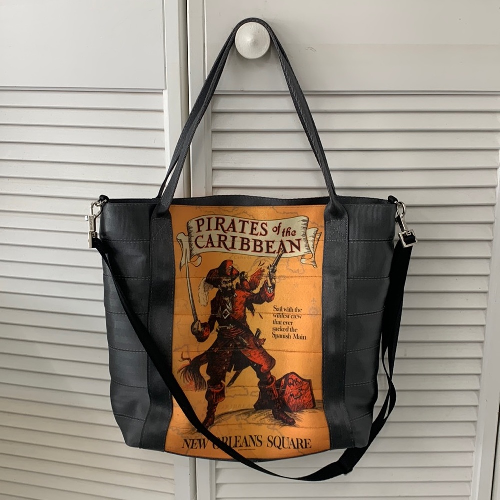 HARVEYS PIRATES OF THE CARIBBEAN DISNEY BAG